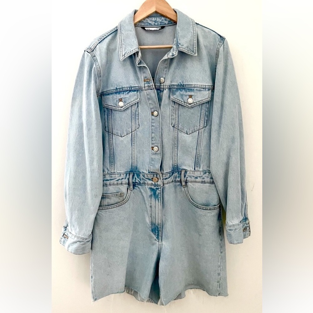 Zara Light Blue Denim short Overalls xs #y2k #westeren
#denim #grunge - Picture 2 of 14